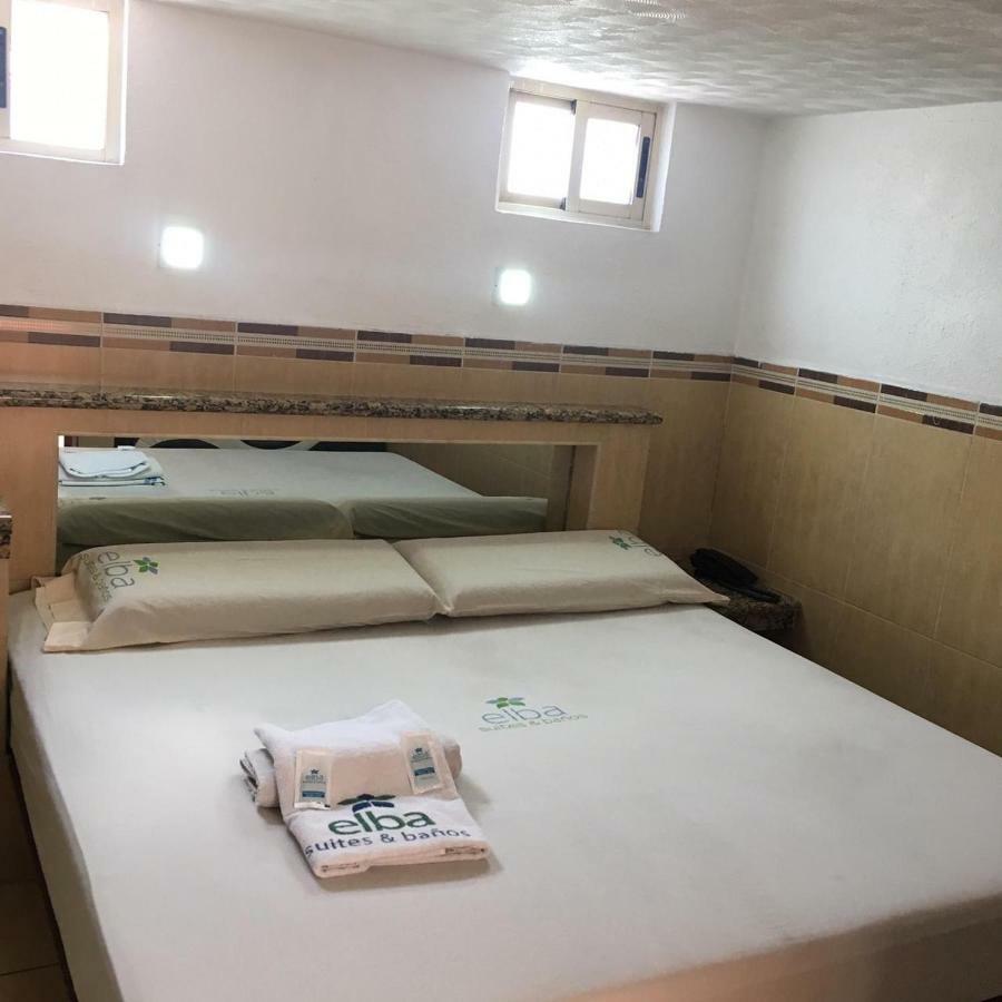 Hotel & Suites Elba Толука-де-Лердо Экстерьер фото